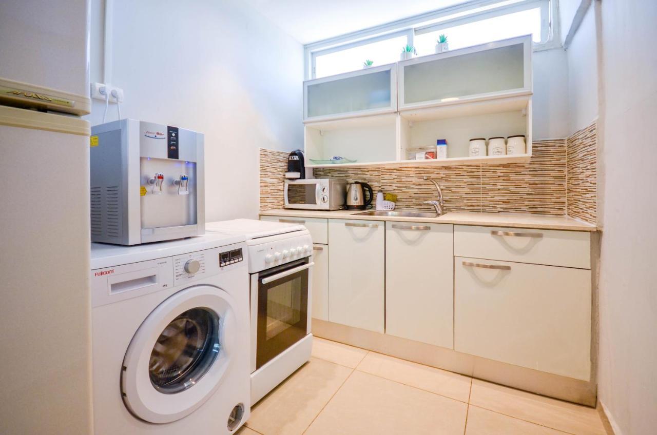 Yalarent Sunora 3Br Apt - Families Only エイラート エクステリア 写真